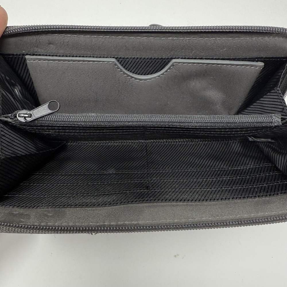 Kenneth Cole Reaction Wallet Womens Black Faux Leather Zip Around Wristlet Logo - Picture 4 of 5